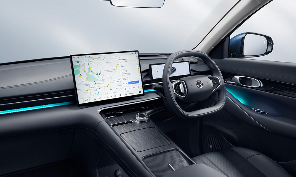 exclusive-screen emas7phev