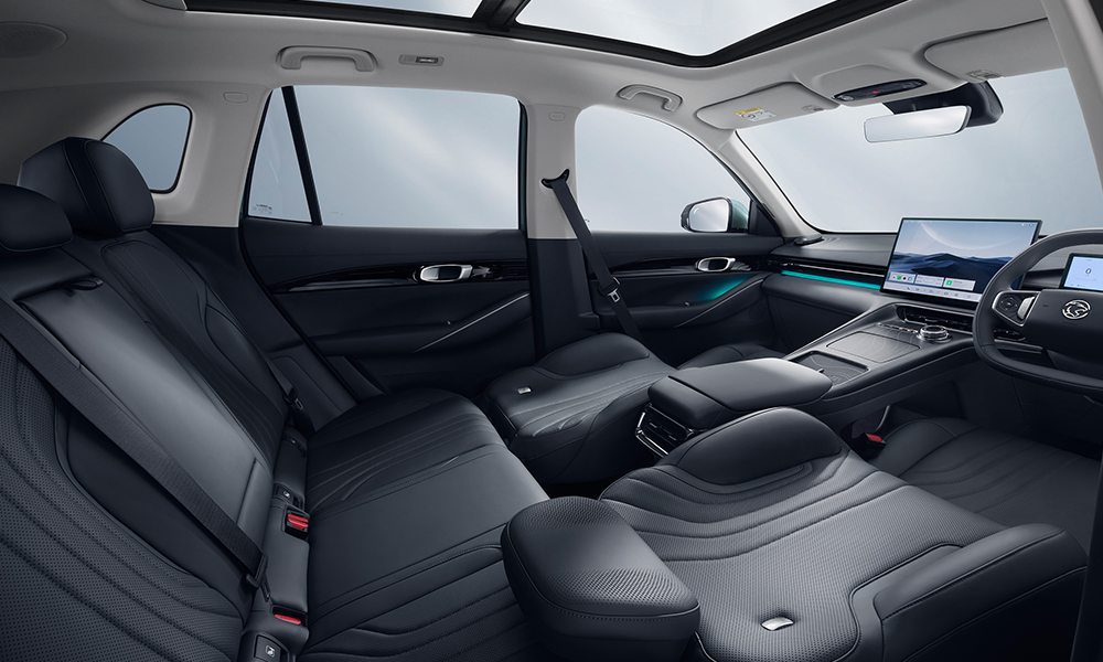 exclusive-seat emas7phev